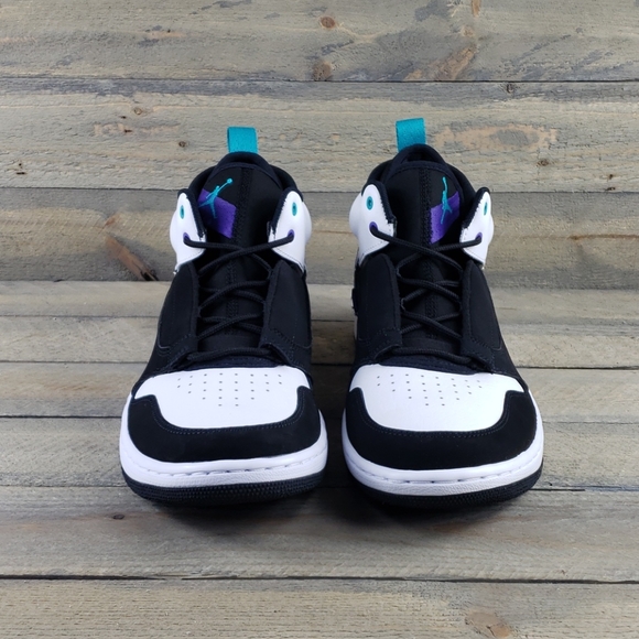 NEW Nike Jordan Fadeaway Basketball Shoes Black Turbo Green White - Picture 4 of 9